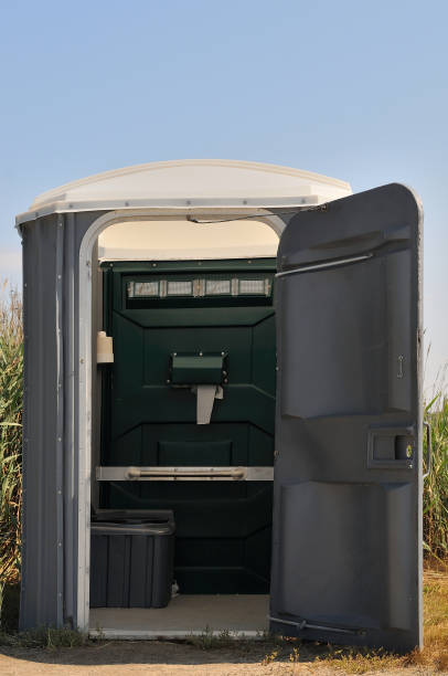 Portable Toilet Options We Offer in Azalea Park, FL